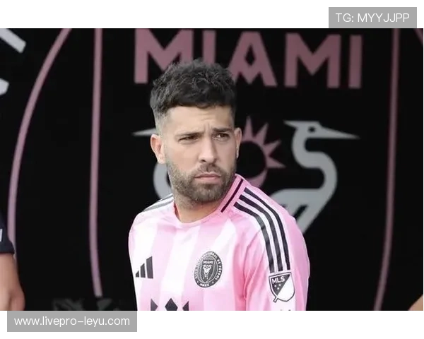 阿尔巴加盟西班牙，重返国家队为球队贡献经验