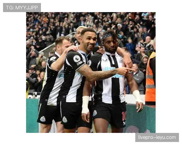 本坦库尔防守漏洞成焦点,球队亟需补强防线以提升竞争力 本坦库尔防守漏洞成焦点,球队亟需补强防线以提升竞争力