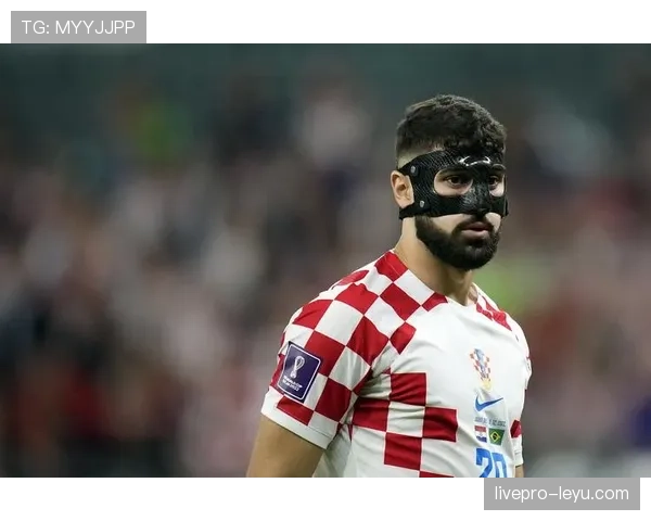 格瓦迪奥尔稳健发挥，年轻中卫在曼城英超征程中渐露锋芒