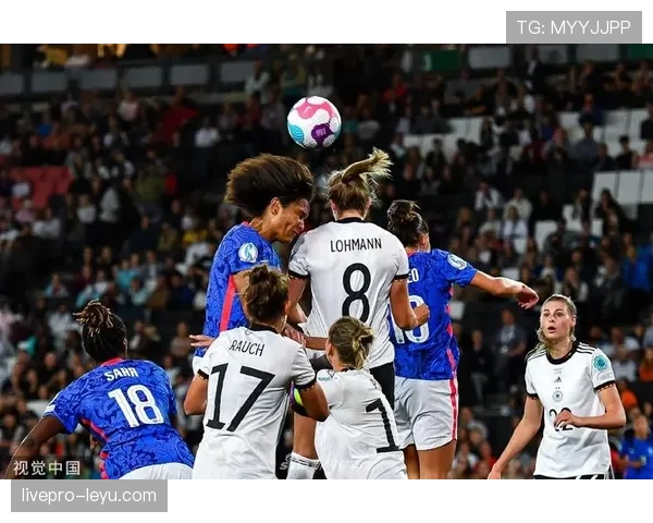 女足欧洲杯精彩回顾：荣耀与激情交织，赛场绽放耀眼光芒
