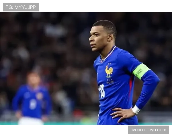 姆巴佩闪电速度闪耀欧洲杯，助法国队稳健前行引关注